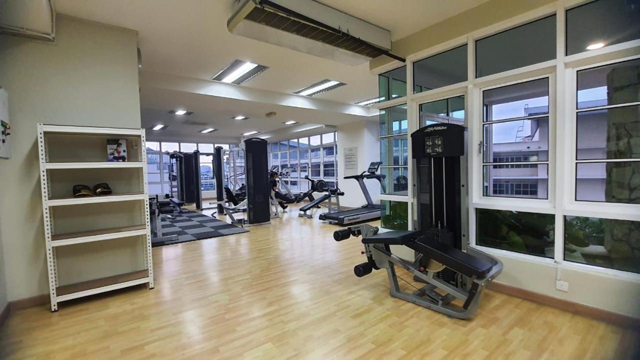 Homestay Jalan Tun Razak Walking Distance Ijn, Hkl, Mrt Station, Kpj, Perkeso, Bernama, Tabung Darah, Istana Budaya Kuala Lumpur Eksteriør bilde