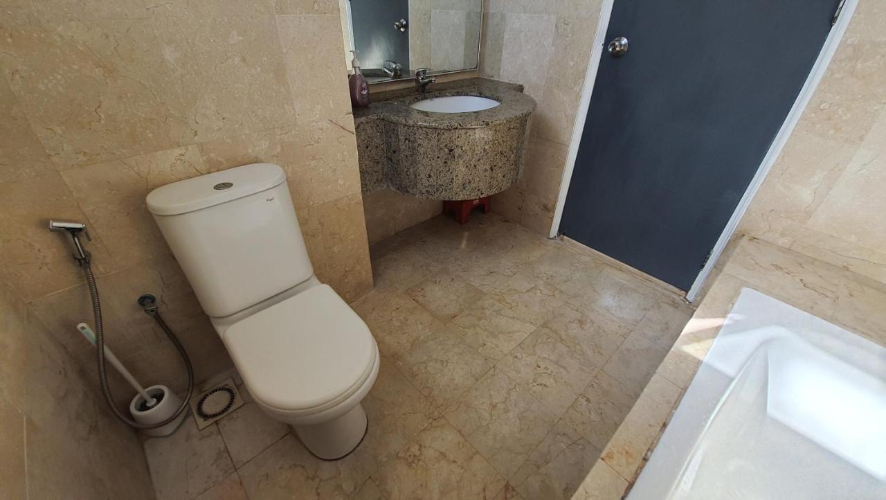 Homestay Jalan Tun Razak Walking Distance Ijn, Hkl, Mrt Station, Kpj, Perkeso, Bernama, Tabung Darah, Istana Budaya Kuala Lumpur Eksteriør bilde